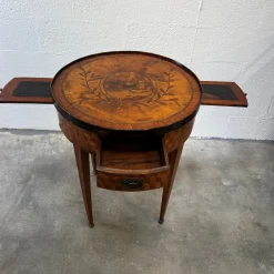 Intarsien Spieltisch im Louis XVI Stil, 1900er
