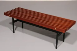 Italienische Bank aus Teak & Metall, 1970er