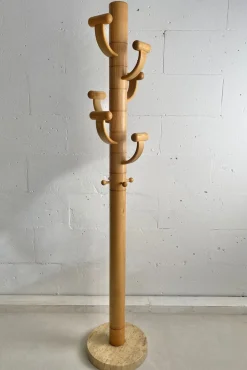 Italienische Eschenholz & Travertin Garderobe im Stil von Ettore Sottsass