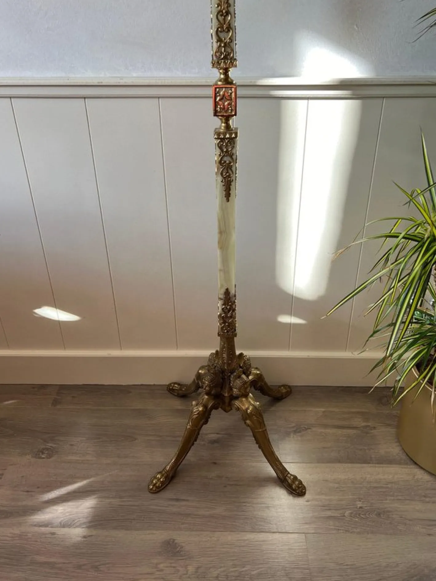 Italienische Garderobe im Hollywood Regency Stil aus Marmor