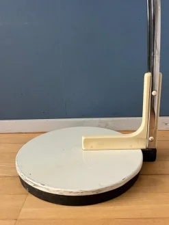 Italienische Mid-Century Bogen Stehlampe mit Acrylglasschirm von Goffredo Reggiani