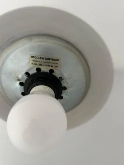 Italienische Mid-Century Bogen Stehlampe mit Acrylglasschirm von Goffredo Reggiani