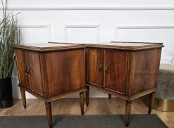Italienische Mid-Century Nachttische aus Holz, 1950er, 2er Set