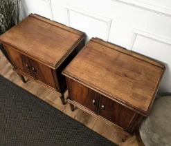 Italienische Mid-Century Nachttische aus Holz, 1950er, 2er Set