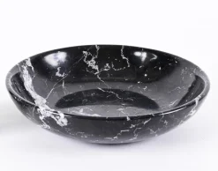 Italienische Mid-Century Schale aus schwarzem Marmor mit weißer Maserung, 1950er
