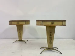 Italienische Nachttische oder Nachttische aus Pergament, 1950er, 2er Set