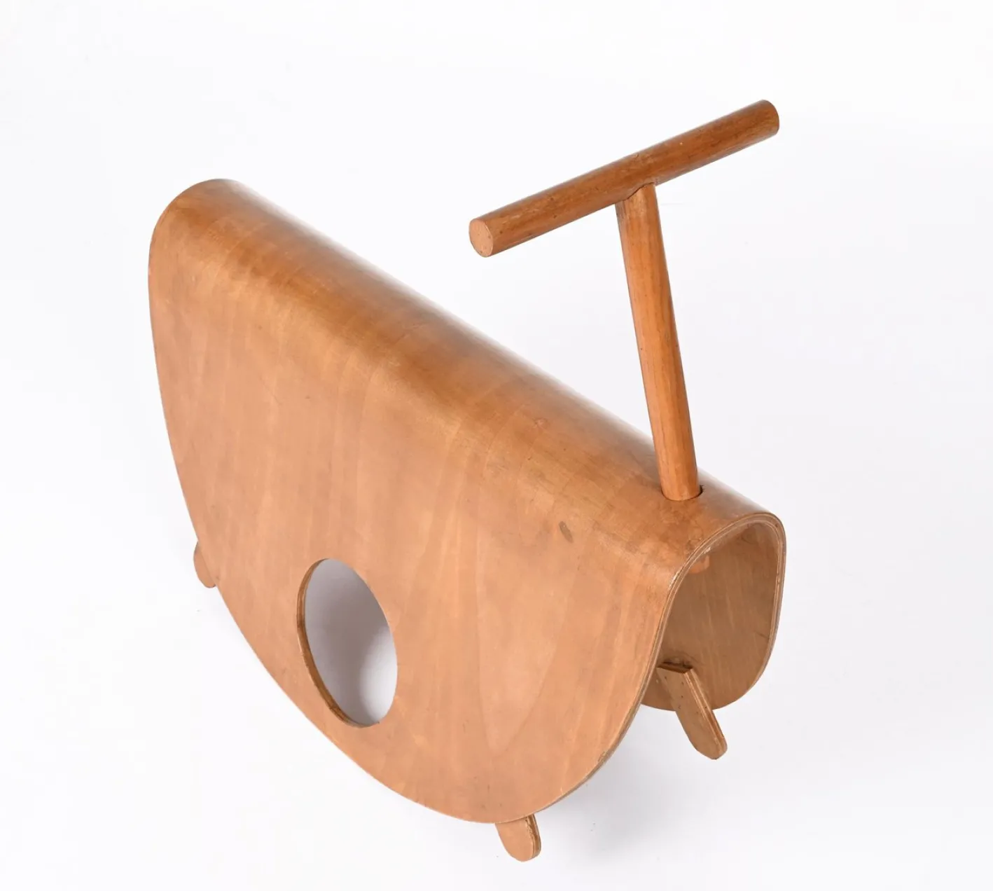 Italienischer Astolfo Kinder Schaukelstuhl aus gebogenem Schichtholz von Peppe de Giuli für Design M, 1979