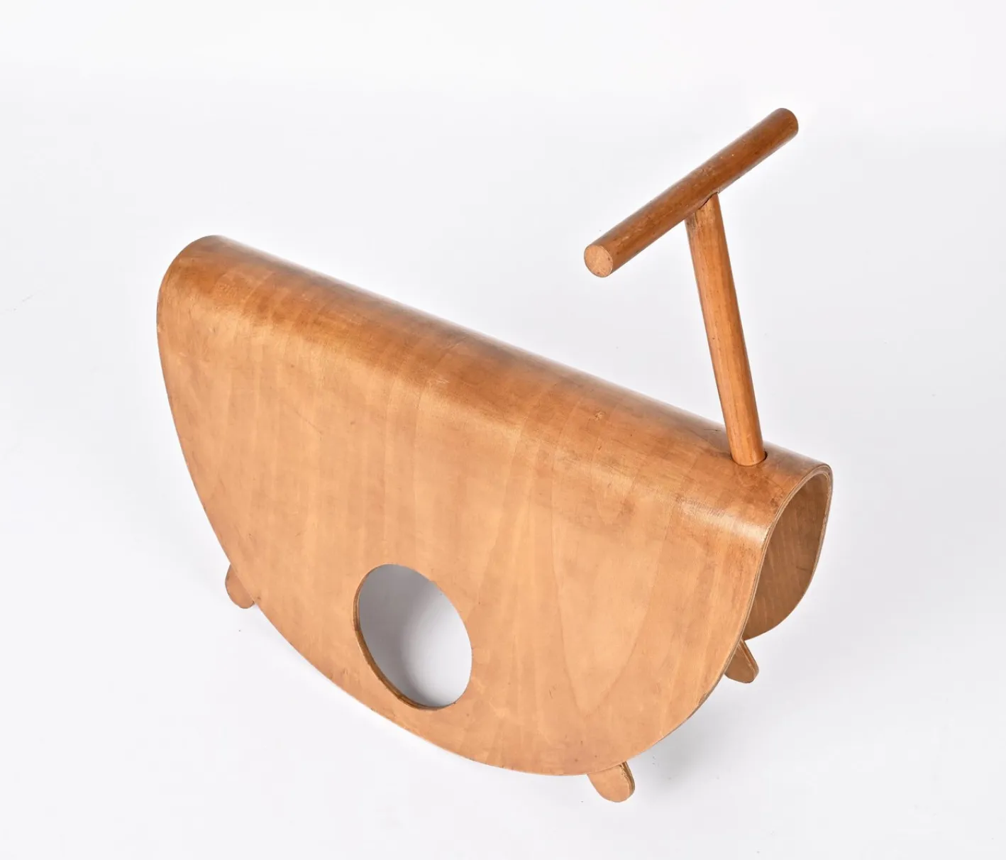 Italienischer Astolfo Kinder Schaukelstuhl aus gebogenem Schichtholz von Peppe de Giuli für Design M, 1979