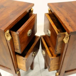 Italienische Retour d'Egypte Nachttische aus Nussholz, 1798-1805, 2er Set