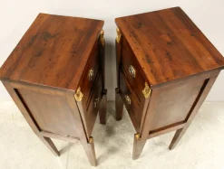 Italienische Retour d'Egypte Nachttische aus Nussholz, 1798-1805, 2er Set
