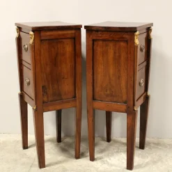 Italienische Retour d'Egypte Nachttische aus Nussholz, 1798-1805, 2er Set
