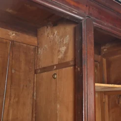 Italienischer Kleiderschrank aus Nussholz und Pappel