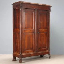 Italienischer Kleiderschrank aus Nussholz und Pappel