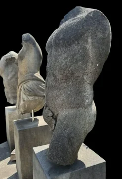 Italienischer Künstler, Skulptur des Apollo Torso, 1980, Stein
