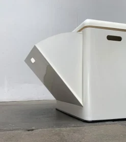 Italienischer Mid-Century Space Age Wäschekorb, 1960er