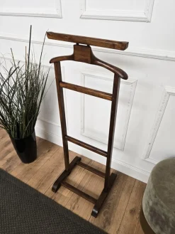 Italienischer Mid-Century Stummer Diener aus Holz, 1970er