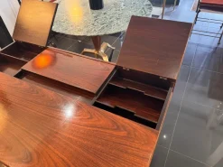 Italienischer Nussholz Schreibtisch mit mehreren Fächern von Bernini, 1960er