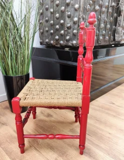 Italienischer Roter Kinderstuhl aus Holz & Seil Binse mit Disney Grafiken