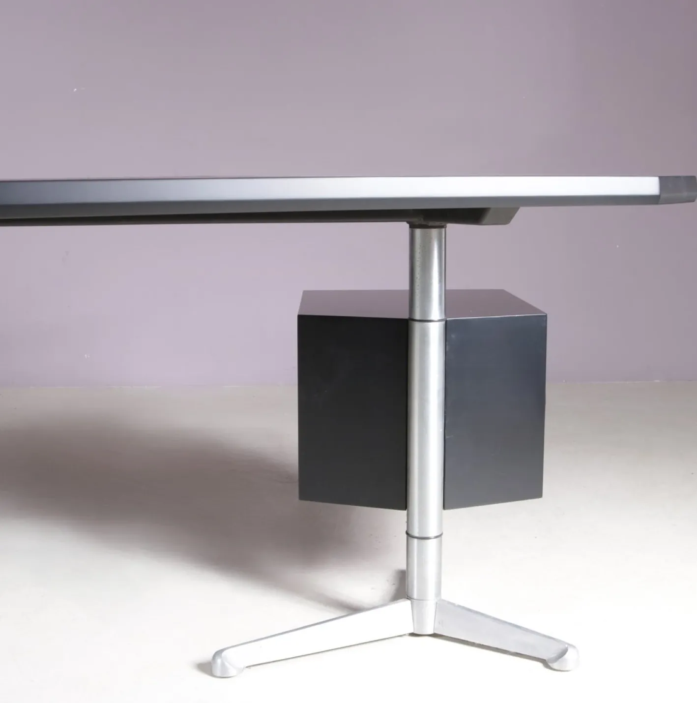 Italienischer Schreibtisch von Osvaldo Borsani für Tecno, Milan, 1950er