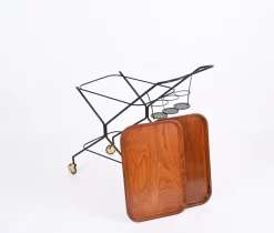 Italienischer Servierwagen mit Flaschenhalter aus Holz, Metall & Messing, Italien, 1960er