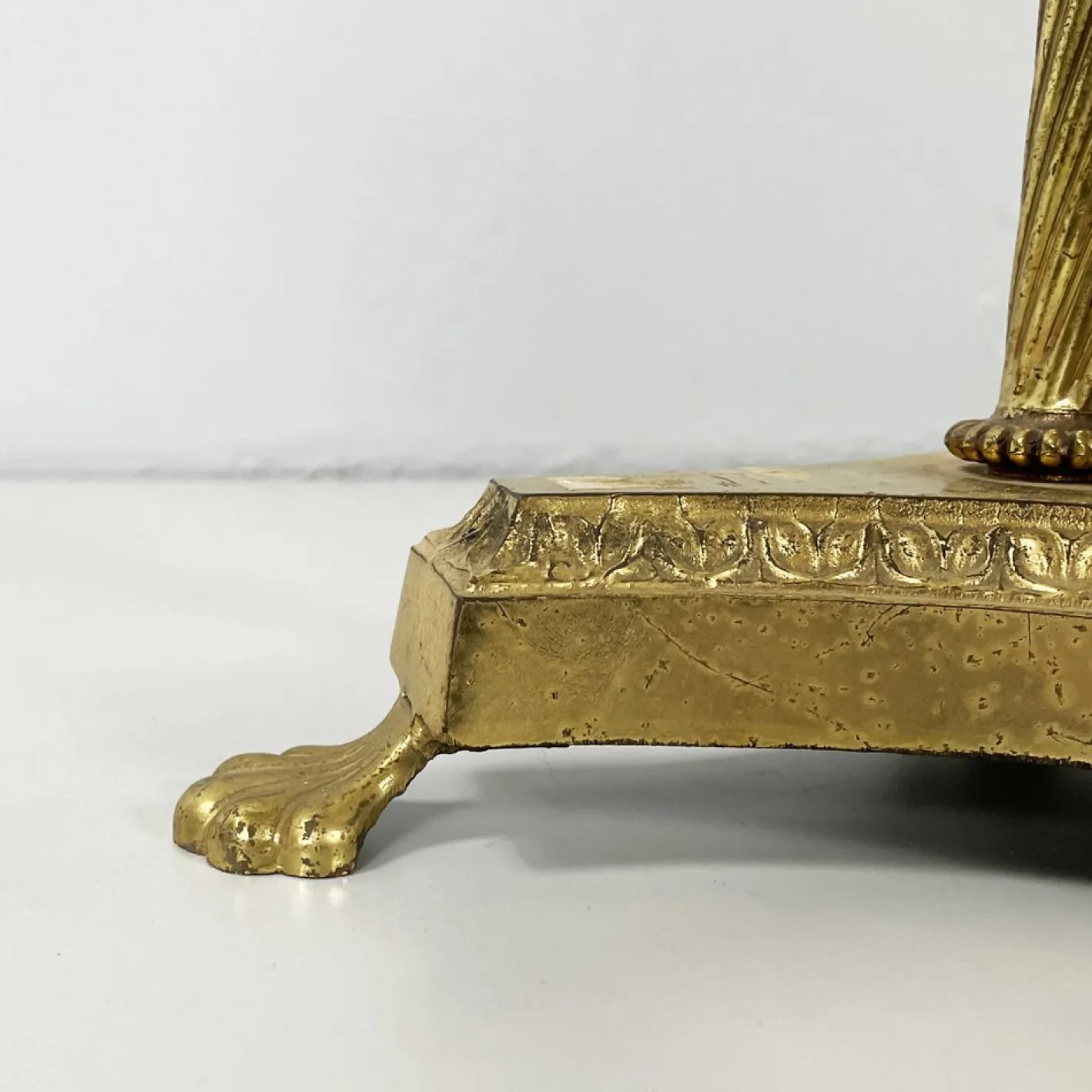 Italienischer Tischständer im Empire-Stil aus Messing und Bronze, Frühe 1900er