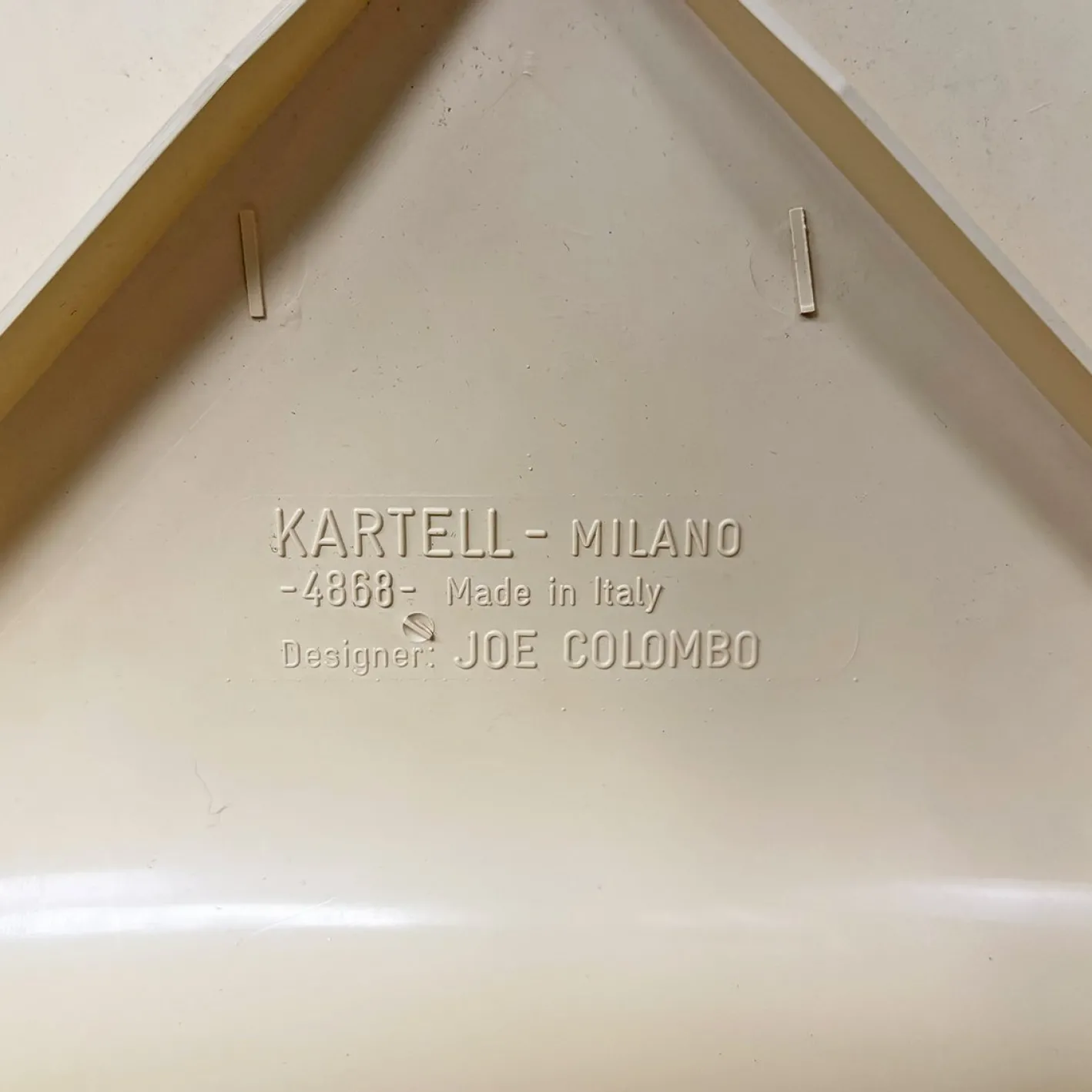Italienische Space Age Stühle in Creme von Joe Colombo für Kartell, 1970er, 2er Set