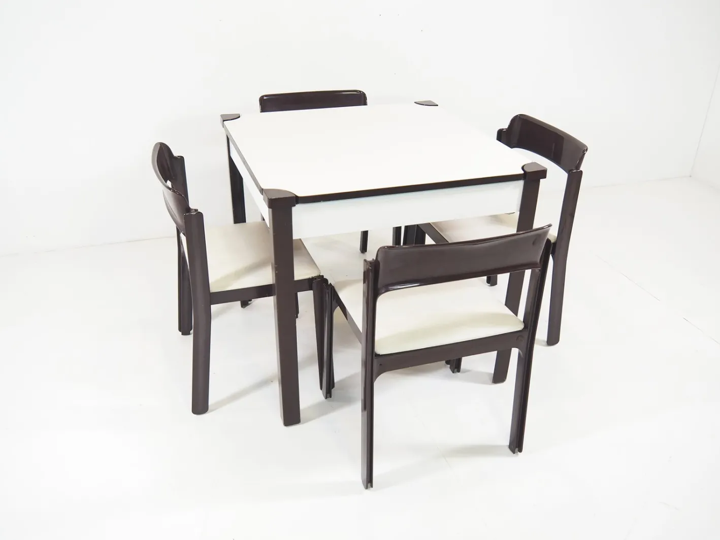 Italienische Spieltische & 4 Stühle Set von Gio Ponti für Fratelli Reguitti, 1972