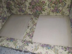 Italienisches 2-Sitzer Damast Sofa, 1980er