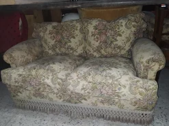 Italienisches 2-Sitzer Damast Sofa, 1980er