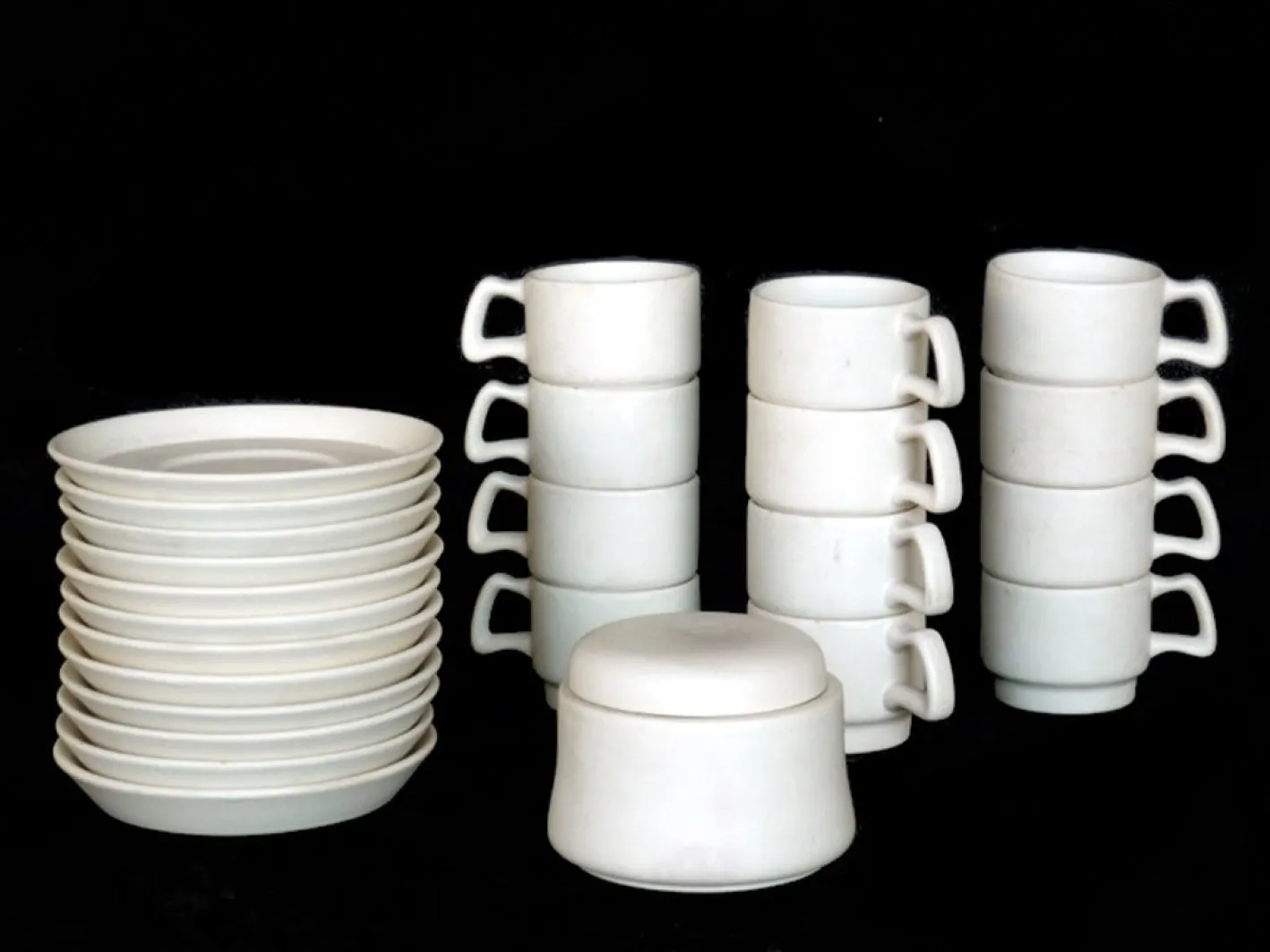 Italienische Tassen, Untertassen und Zuckerdose aus Steingut von Ambrogio Pozzi für Gresline, 1960er, 25 Set