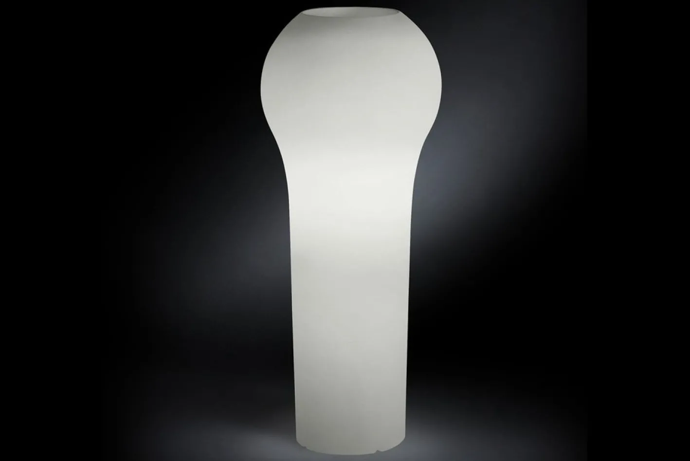 Italienische weiße Sakata Vase aus Polyethylen mit niedriger Dichte von VGnewtrend