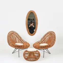 Janine Abraham & Dirk Jan Rol zugeschriebene Rattanstühle, Pouf und Spiegel, 1960er, 4er Set