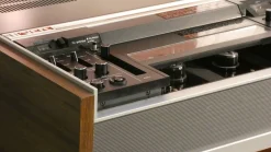 Japanisches Modell CR-6060RT PAL/SECAM/NTSC von JVC - Victor Company, 1979