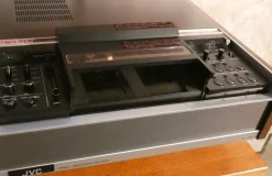 Japanisches Modell CR-6060RT PAL/SECAM/NTSC von JVC - Victor Company, 1979
