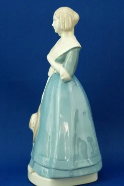 20. Jh. Jugendstil Keramikskulptur einer Dame von Amphora, Österreich, 1890er