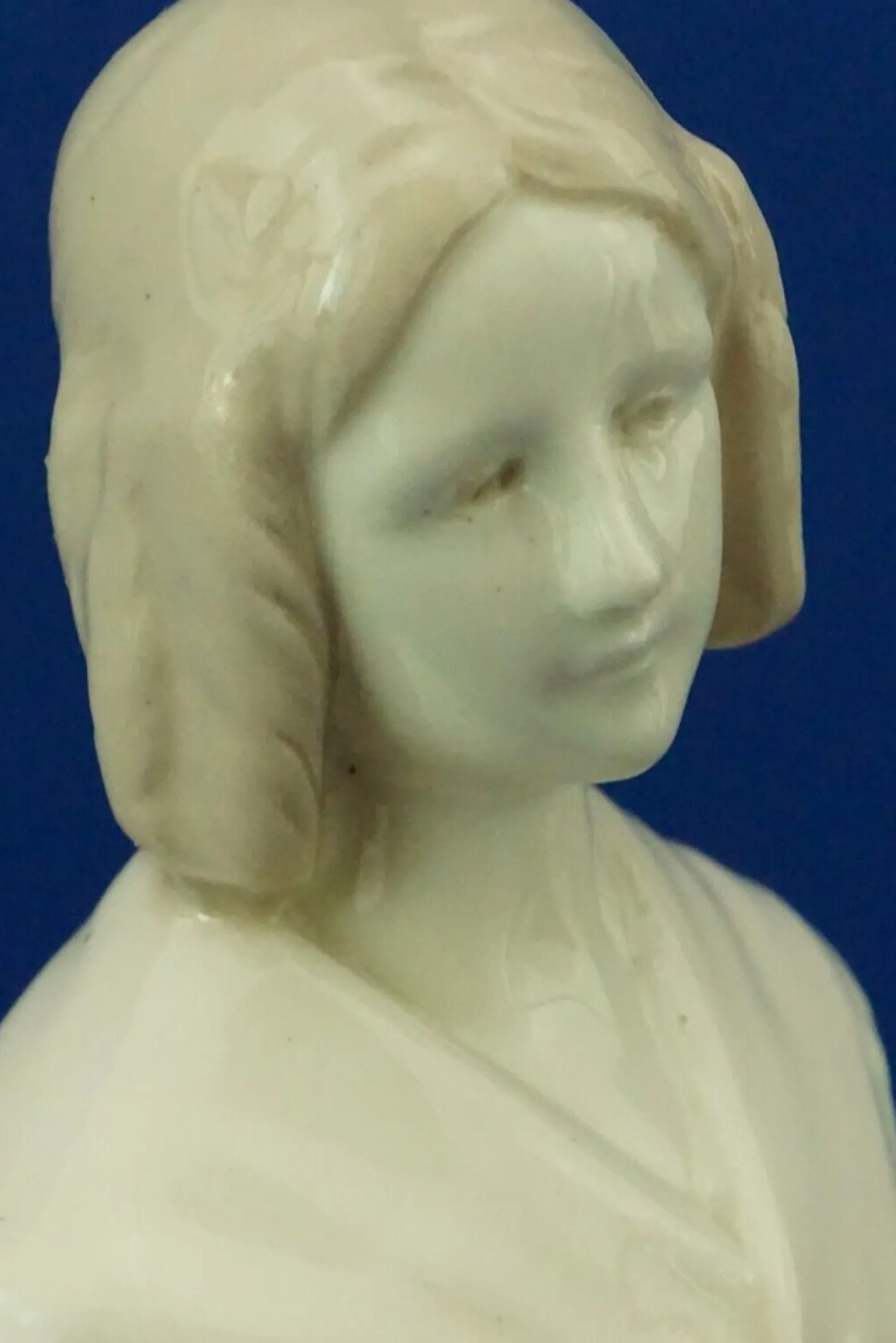 20. Jh. Jugendstil Keramikskulptur einer Dame von Amphora, Österreich, 1890er