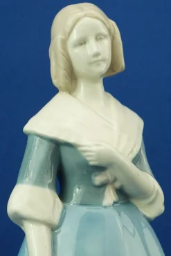20. Jh. Jugendstil Keramikskulptur einer Dame von Amphora, Österreich, 1890er