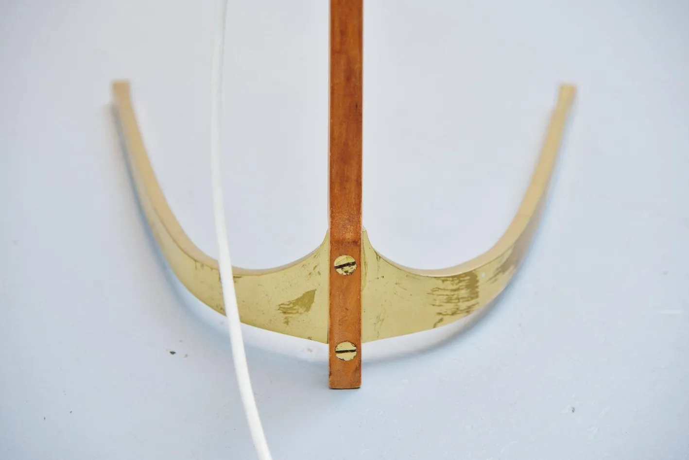 JT Kalmar zugeschriebene Dornstab Stehlampe für Kalmar, Österreich, 1950er