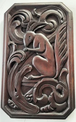 Jugendstil Eichhörnchen Holz Relief, 1800er