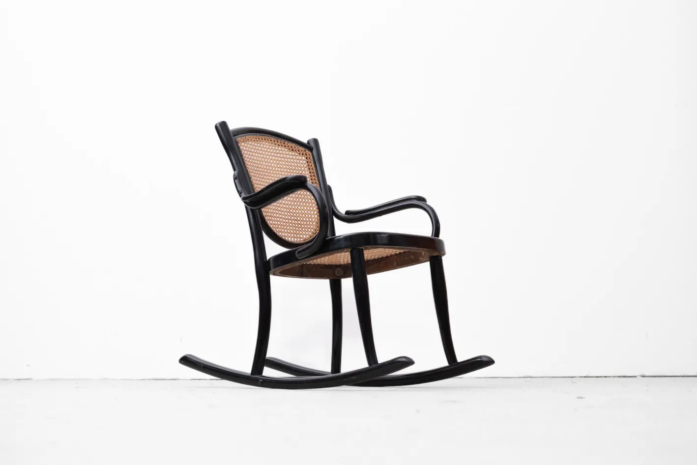 Jugendstil Kinder Schaukelstuhl von Marcel Kammerer für Gebrüder Thonet, 1910