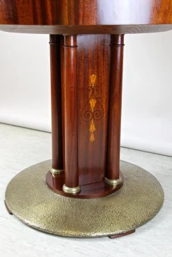 Jugendstil Mahagoni Spieltisch mit Gestell aus gehämmertem Messing, Österreich, 1910er