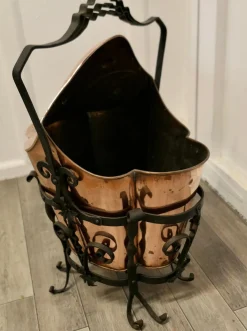 Jugendstil Messing Helm Kohlen Scuttle, 1880er