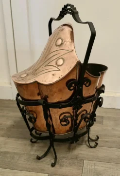 Jugendstil Messing Helm Kohlen Scuttle, 1880er