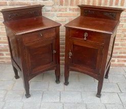 Jugendstil Nachttische aus Nussholz, 1900er, 2er Set