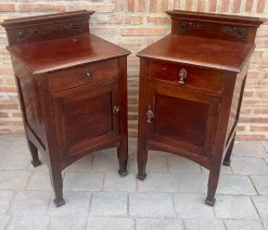 Jugendstil Nachttische aus Nussholz, 1900er, 2er Set