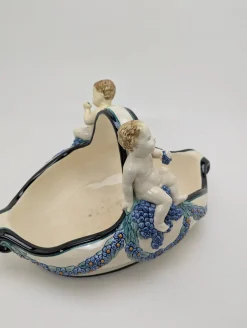 Jugendstil Schale aus Majolika Henkel mit Putten von Karlsruhe Majolika Manufaktur, 1910