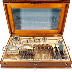 Jugendstil Silberbesteck für 12 Personen in Vitrine, Österreich-Ungarn, 1890er, 112er Set
