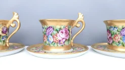 Kaffeetassen aus Capodimonte Porzellan mit Blumenmotiven, 6 . Set