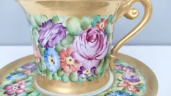 Kaffeetassen aus Capodimonte Porzellan mit Blumenmotiven, 6 . Set