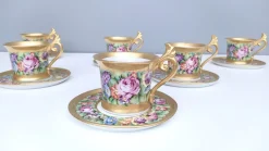 Kaffeetassen aus Capodimonte Porzellan mit Blumenmotiven, 6 . Set